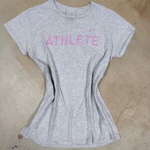 Y2K Nike Women's Gray Athlete Graphic T Shirt Size Large Athletic Fit